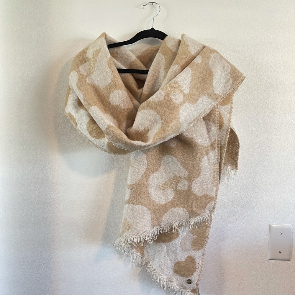 Express Oversized Leopard Print Scarf
